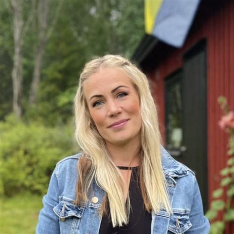 FoxyViking (@FoxyViking) .